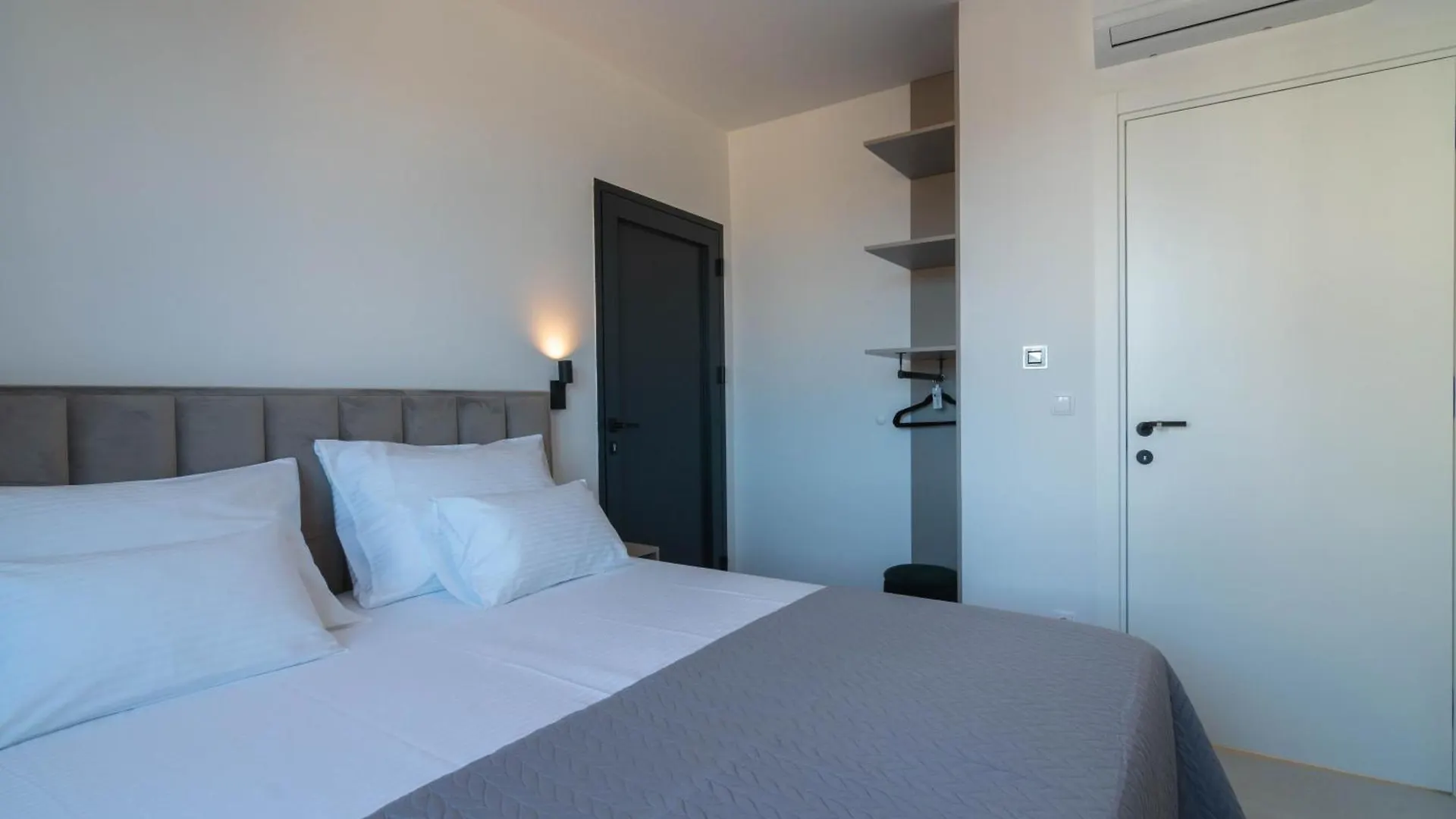 Villa Belmar Family House With Play Room For Kids & Pool Mandre