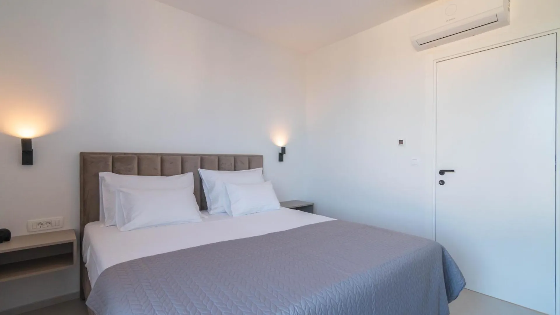 Villa Belmar Family House With Play Room For Kids & Pool Mandre