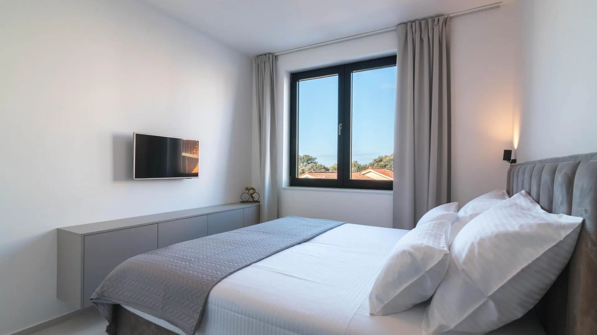 Villa Belmar Family House With Play Room For Kids & Pool Mandre Croatia